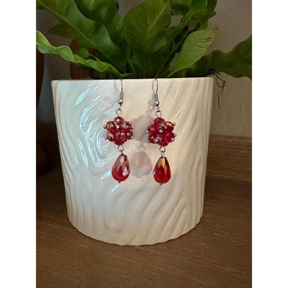 Vintage Inspired Red Crystal Teardrop Dangle Earrings Silver Tone Faceted Glass
